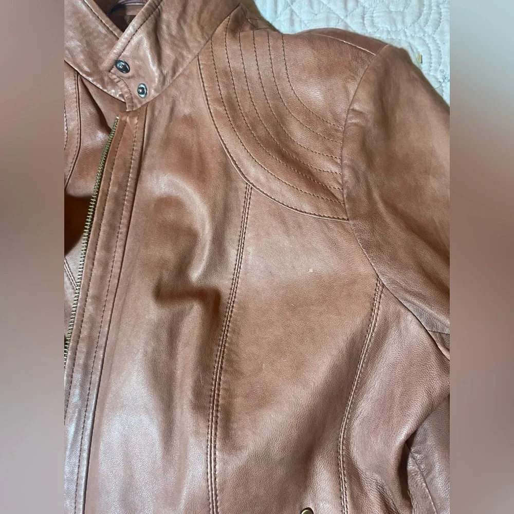 Bernardo Women's Tan/coffee with a hint of cream Leather Jacket - Picture 5 of 14